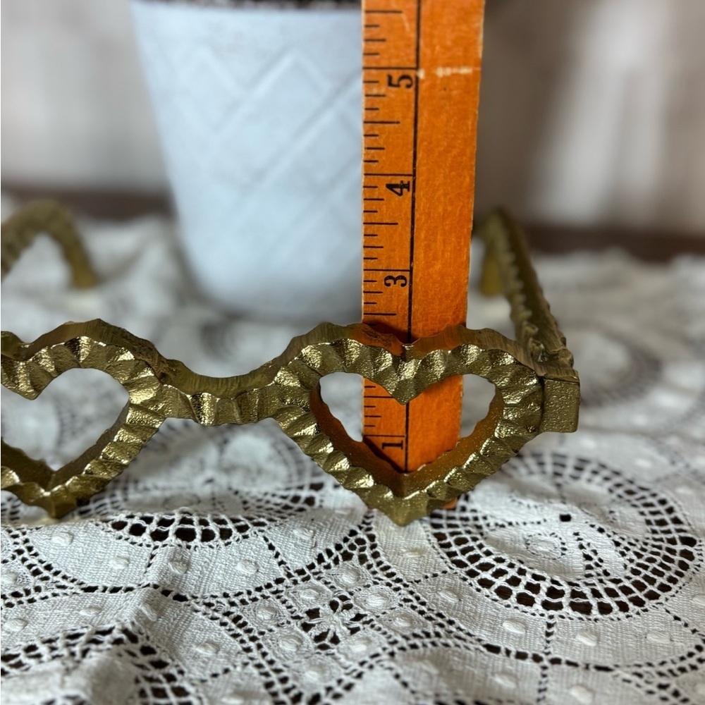Sagebrook Home Metal Gold Heart-Shaped Glasses - Picture 5 of 8